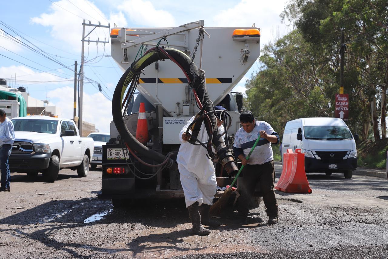 Gobierno de la Capital reforzó el programa de bacheo emergente en colonias de San Luis Potosí